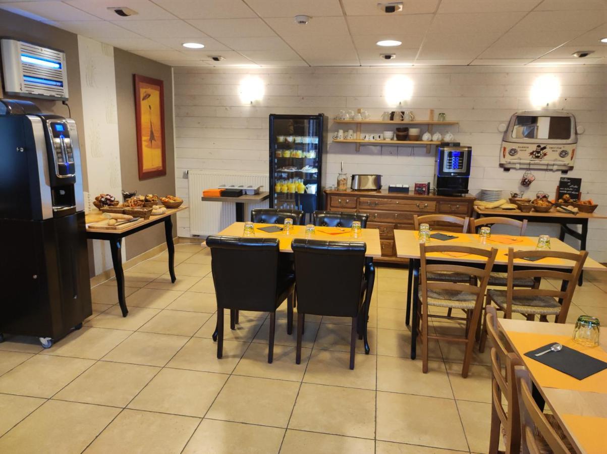 O'Ptit Hotel Trévé Екстериор снимка